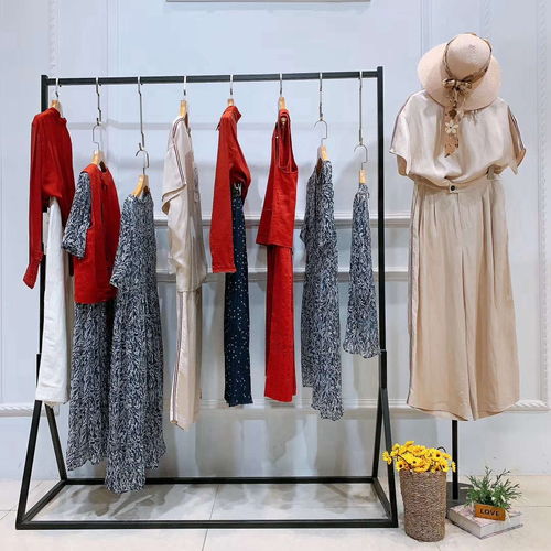 品牌大碼女裝批發(fā) 為豐腴女性打造時(shí)尚舒適的夏日穿搭